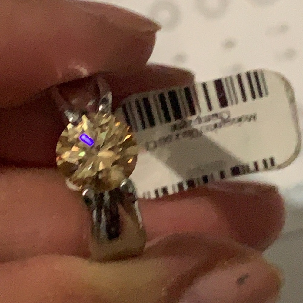 Cannery Moissanite ring 6